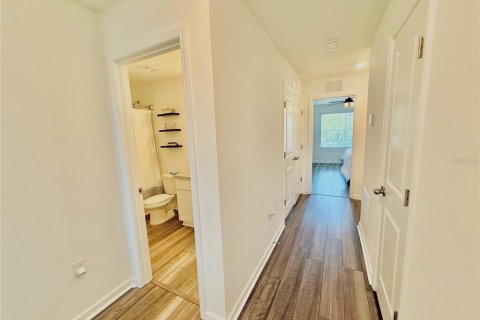 Townhouse in Gibsonton, Florida 3 bedrooms, 136.66 sq.m. № 1901198 - photo 20