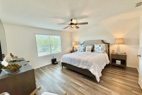 Townhouse in Gibsonton, Florida 3 bedrooms, 136.66 sq.m. № 1901198 - photo 22