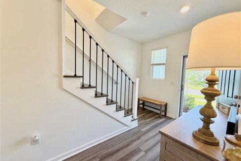 Townhouse in Gibsonton, Florida 3 bedrooms, 136.66 sq.m. № 1901198 - photo 12