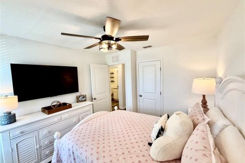 Townhouse in Gibsonton, Florida 3 bedrooms, 136.66 sq.m. № 1901198 - photo 28