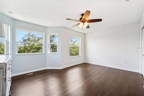 House in New Port Richey, Florida 3 bedrooms, 188.03 sq.m. № 1765300 - photo 30
