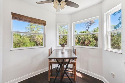 House in New Port Richey, Florida 3 bedrooms, 188.03 sq.m. № 1765300 - photo 7
