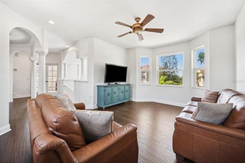 House in New Port Richey, Florida 3 bedrooms, 188.03 sq.m. № 1765300 - photo 14