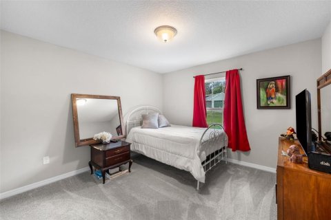 House in Citra, Florida 3 bedrooms, 133.13 sq.m. № 2222244 - photo 19
