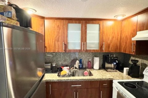 Condominio en venta en Miami Beach, Florida, 1 dormitorio, 63.17 m2 № 2177953 - foto 17