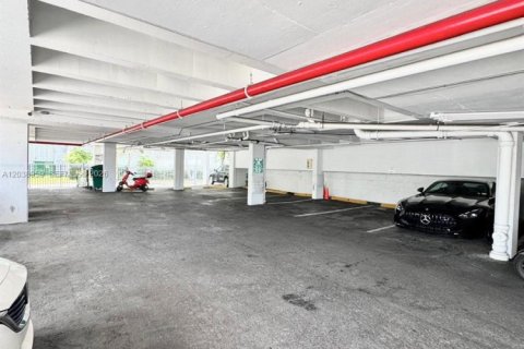 Condominio en venta en Miami Beach, Florida, 1 dormitorio, 63.17 m2 № 2177953 - foto 28