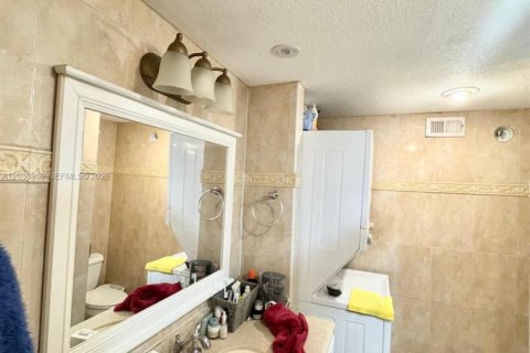 Condominio en venta en Miami Beach, Florida, 1 dormitorio, 63.17 m2 № 2177953 - foto 20