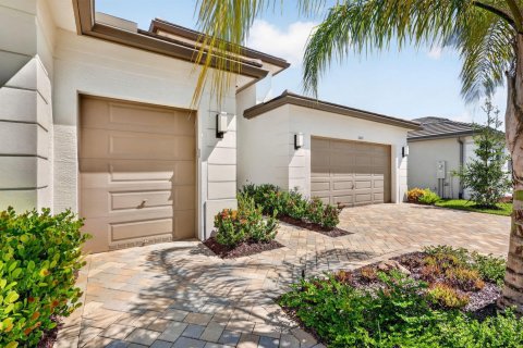 Villa ou maison à vendre à Port St. Lucie, Floride: 3 chambres, 260.03 m2 № 2348442 - photo 6