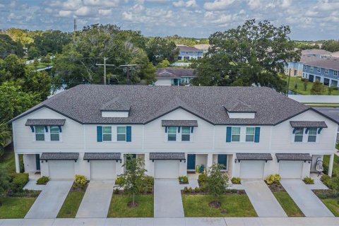 Touwnhouse à vendre à Brandon, Floride: 3 chambres, 141.68 m2 № 1296553 - photo 2