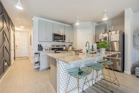 Touwnhouse à vendre à Brandon, Floride: 3 chambres, 141.68 m2 № 1296553 - photo 5