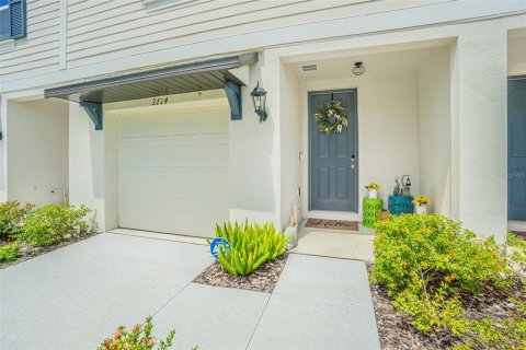 Touwnhouse à vendre à Brandon, Floride: 3 chambres, 141.68 m2 № 1296553 - photo 1