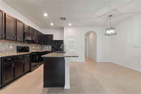 Touwnhouse à louer à Odessa, Floride: 3 chambres, 155.43 m2 № 2385898 - photo 9