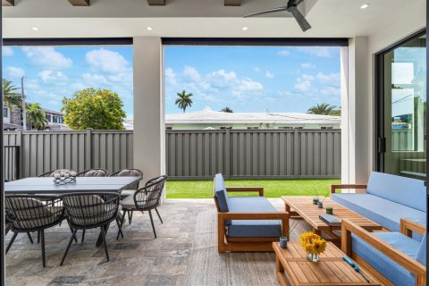 House in Lighthouse Point, Florida 3 bedrooms, 260.59 sq.m. № 2086934 - photo 30