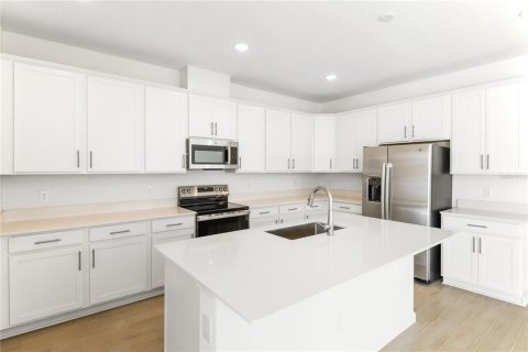 Villa ou maison à vendre à Tavares, Floride: 4 chambres, 192.31 m2 № 1352614 - photo 4