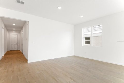 Villa ou maison à vendre à Tavares, Floride: 4 chambres, 192.31 m2 № 1352614 - photo 3