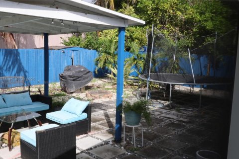 Villa ou maison à vendre à Deerfield Beach, Floride: 3 chambres, 103.4 m2 № 1890664 - photo 26