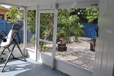 Villa ou maison à vendre à Deerfield Beach, Floride: 3 chambres, 103.4 m2 № 1890664 - photo 24