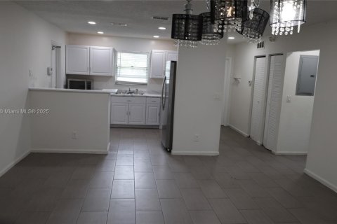 Villa ou maison à vendre à Deerfield Beach, Floride: 3 chambres, 103.4 m2 № 1890664 - photo 7