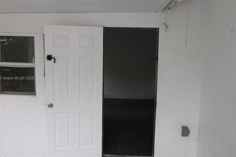 Villa ou maison à vendre à Deerfield Beach, Floride: 3 chambres, 103.4 m2 № 1890664 - photo 16