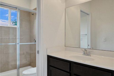 Townhouse in Deerfield Beach, Florida 3 bedrooms, 146.04 sq.m. № 2010287 - photo 24