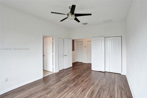 Townhouse in Deerfield Beach, Florida 3 bedrooms, 146.04 sq.m. № 2010287 - photo 18