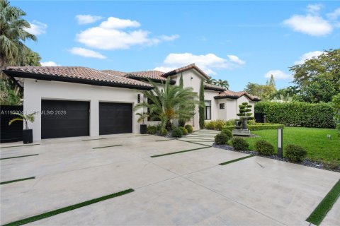 Villa ou maison à vendre à Pinecrest, Floride: 4 chambres, 315.22 m2 № 2079984 - photo 3