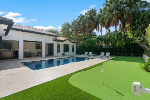 Villa ou maison à vendre à Pinecrest, Floride: 4 chambres, 315.22 m2 № 2079984 - photo 11
