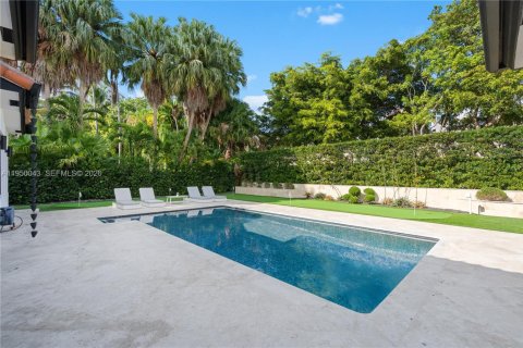 Villa ou maison à vendre à Pinecrest, Floride: 4 chambres, 315.22 m2 № 2079984 - photo 12