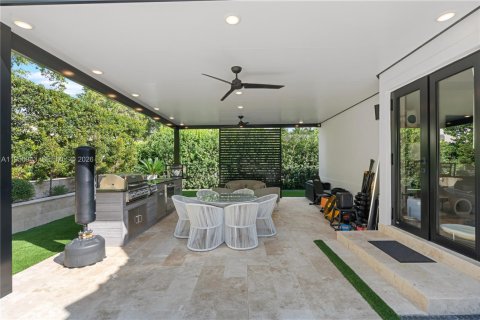 Villa ou maison à vendre à Pinecrest, Floride: 4 chambres, 315.22 m2 № 2079984 - photo 16