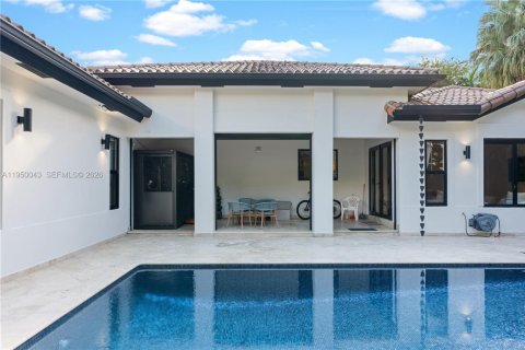 Villa ou maison à vendre à Pinecrest, Floride: 4 chambres, 315.22 m2 № 2079984 - photo 20