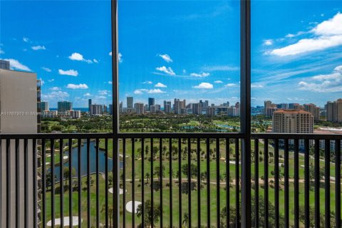 Condo in Aventura, Florida, 2 bedrooms  № 1699637 - photo 24