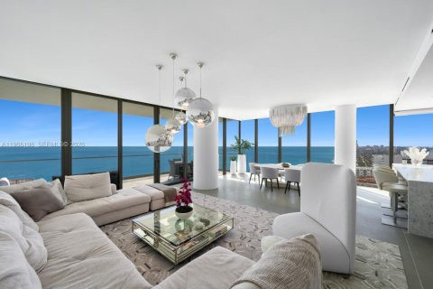 Copropriété à vendre à Hallandale Beach, Floride: 3 chambres, 236.44 m2 № 2030859 - photo 8