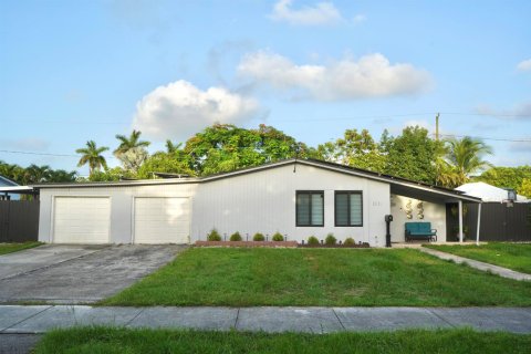 Casa en Miami, Florida 4 dormitorios, 125.42 m2 № 2307629