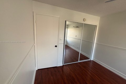 Touwnhouse à louer à Coral Springs, Floride: 4 chambres, 157 m2 № 1968109 - photo 8