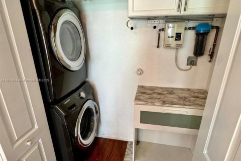 Touwnhouse à louer à Coral Springs, Floride: 4 chambres, 157 m2 № 1968109 - photo 17