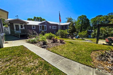 House in Dunnellon, Florida 5 bedrooms, 245.63 sq.m. № 1640829 - photo 1