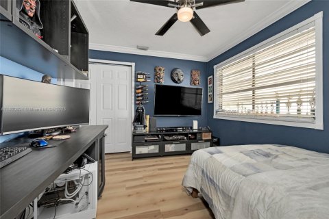 House in Miami Lakes, Florida 4 bedrooms, 204.48 sq.m. № 1821756 - photo 20