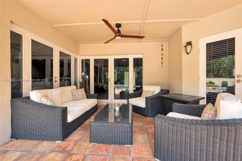 House in Miami Lakes, Florida 4 bedrooms, 204.48 sq.m. № 1821756 - photo 24