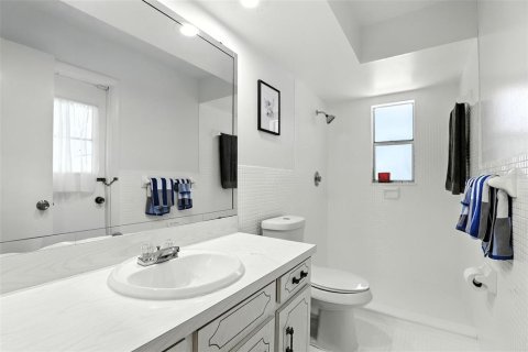 Casa en venta en Longwood, Florida, 4 dormitorios, 198.44 m2 № 1881210 - foto 25