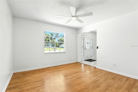 Casa en venta en Longwood, Florida, 4 dormitorios, 198.44 m2 № 1881210 - foto 8