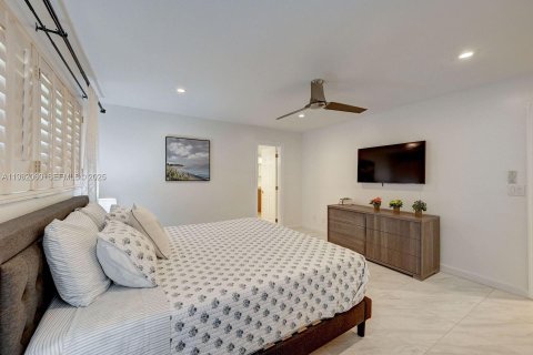 Casa en venta en Hollywood, Florida, 4 dormitorios, 197.6 m2 № 1990768 - foto 11
