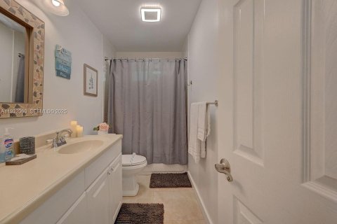 Casa en venta en Hollywood, Florida, 4 dormitorios, 197.6 m2 № 1990768 - foto 18