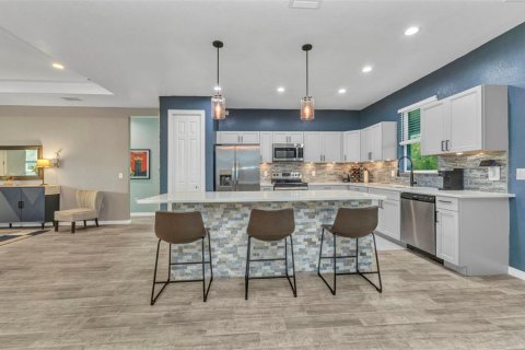 Casa en venta en North Port, Florida, 3 dormitorios, 189.71 m2 № 1843957 - foto 4