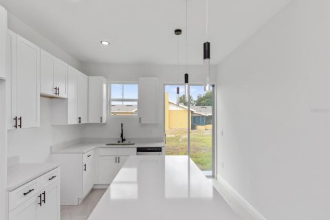 Villa ou maison à louer à Sanford, Floride: 3 chambres, 121.05 m2 № 2410354 - photo 15