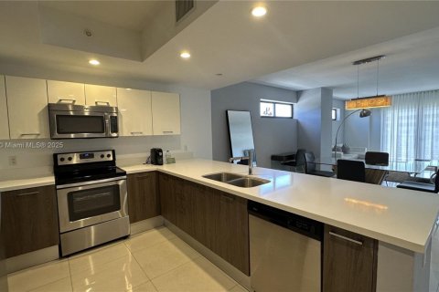 Condominio en venta en Bay Harbor Islands, Florida, 2 dormitorios, 123 m2 № 1954395 - foto 3