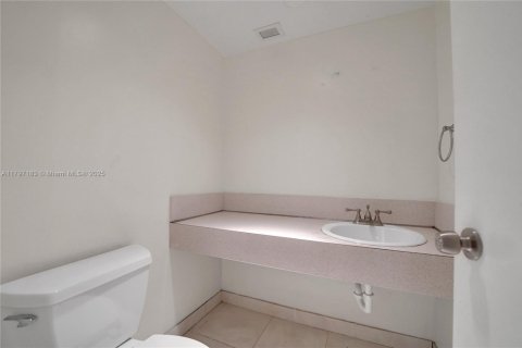 Condo in Aventura, Florida, 1 bedroom  № 1861165 - photo 27