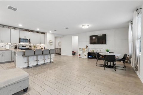 Villa ou maison à vendre à Davenport, Floride: 4 chambres, 169.36 m2 № 2312972 - photo 4
