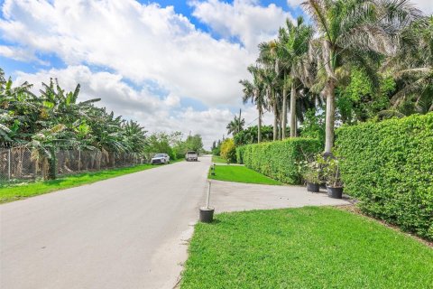 Land in Miami, Florida № 1118042 - photo 1