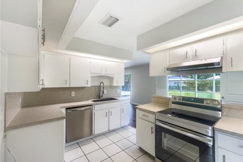 House in Lakeland, Florida 3 bedrooms, 169.27 sq.m. № 1817992 - photo 6