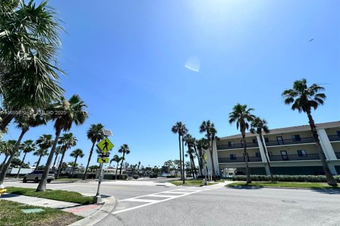 Condominio en venta en Saint Petersburg, Florida, 2 dormitorios, 110.55 m2 № 2034677 - foto 12